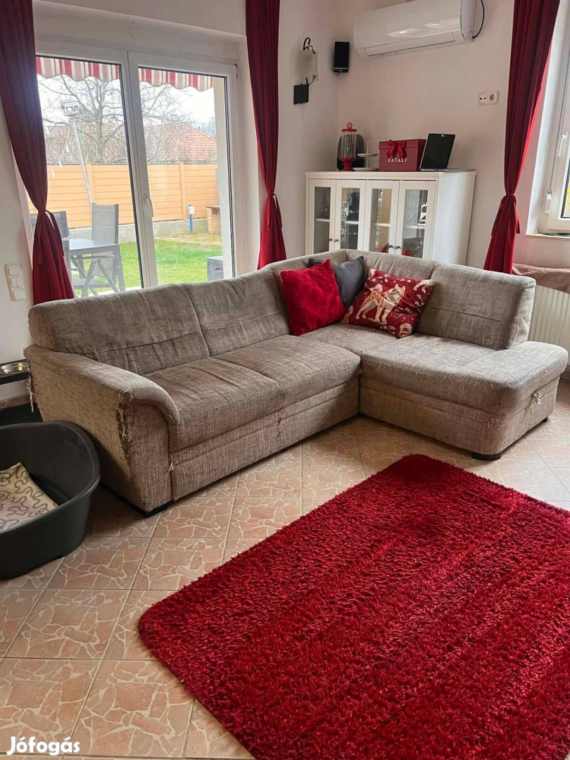 Ingyen kanapé