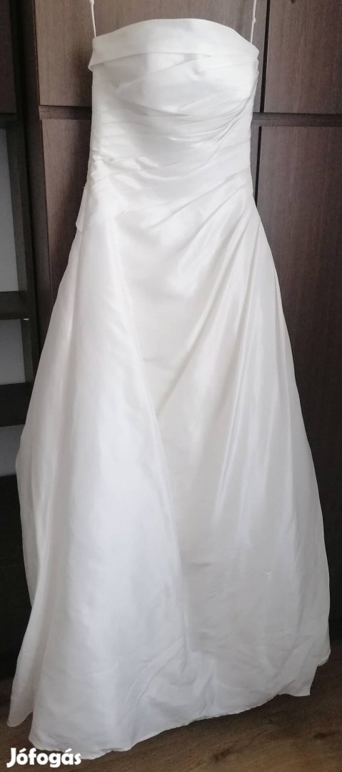 Ingyen vihető menyasszonyi ruha