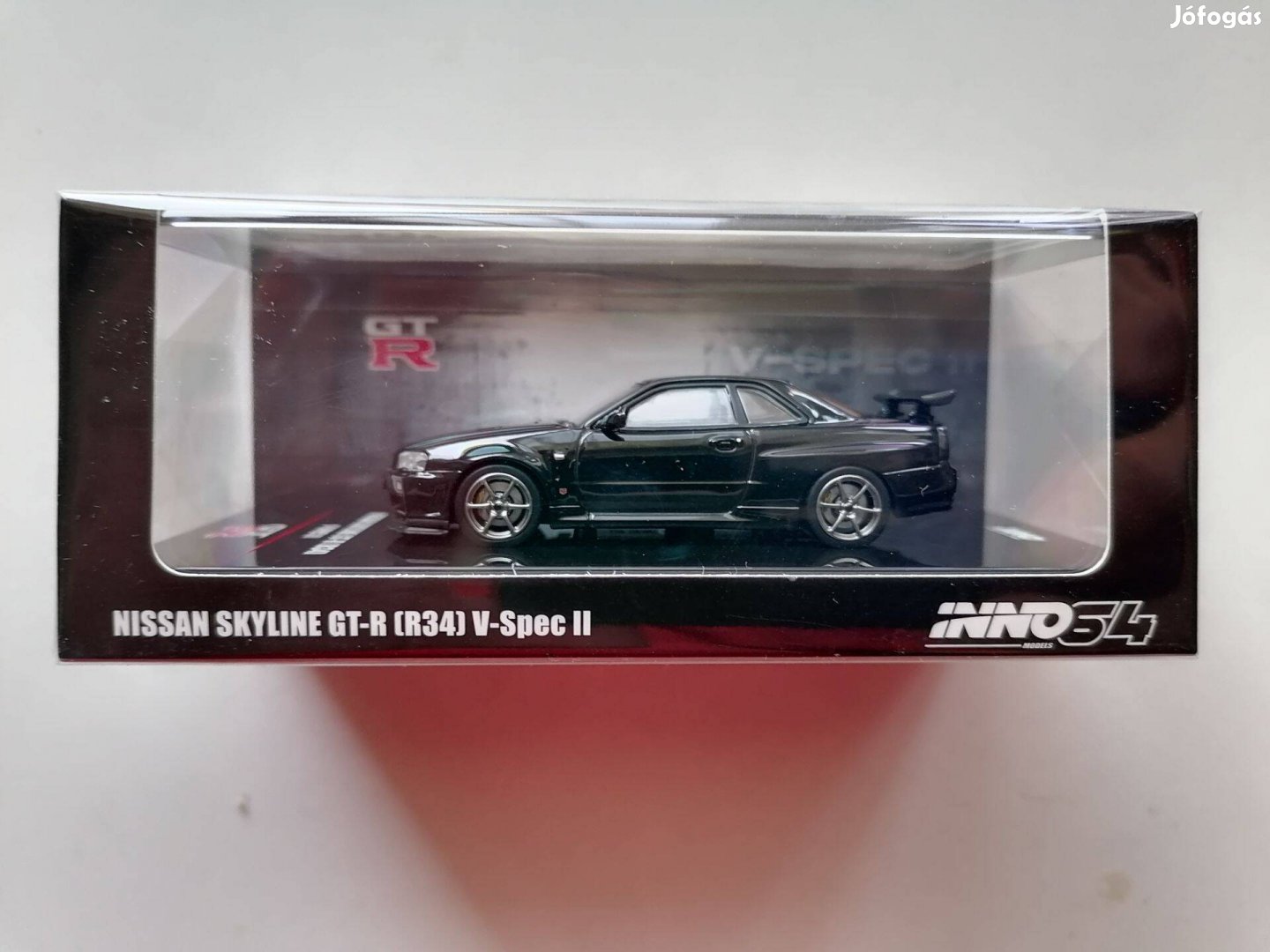 Inno64 Nissan Skyline GT-R (R34) V-spec II Black