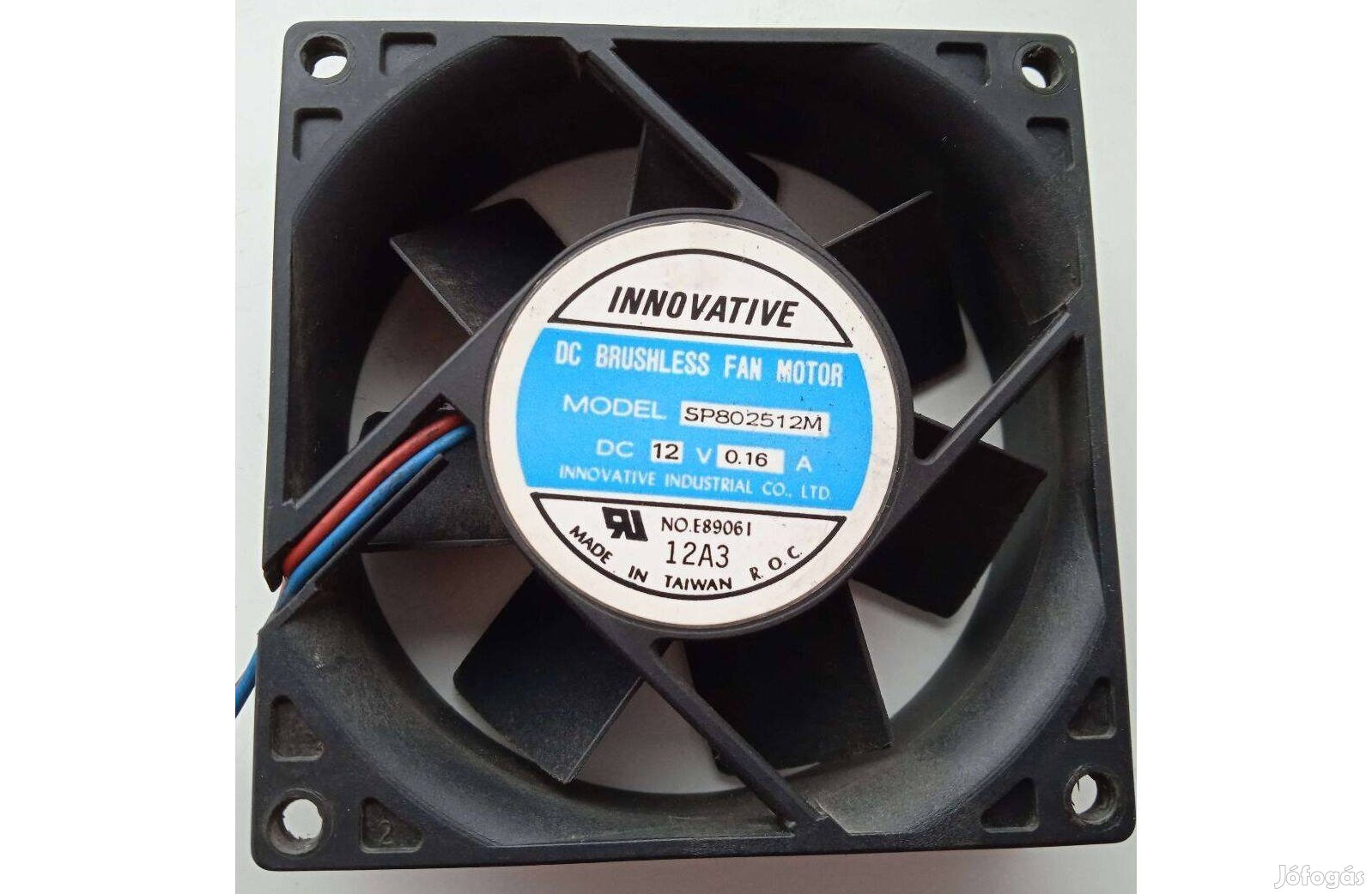 Innovative DC ventillátor , 12 V , 0.14 A , 80x80x20 mm