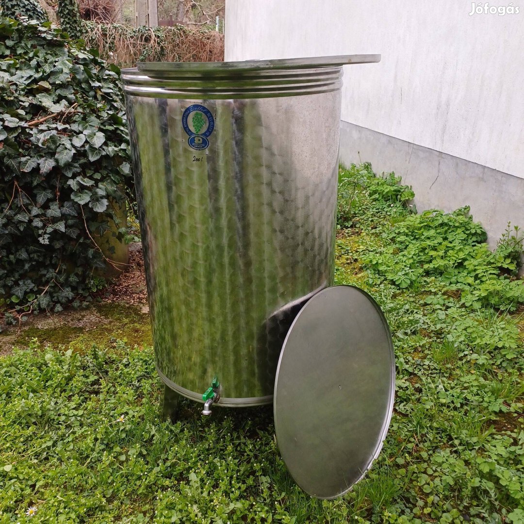 Inox 200 literes bortartály
