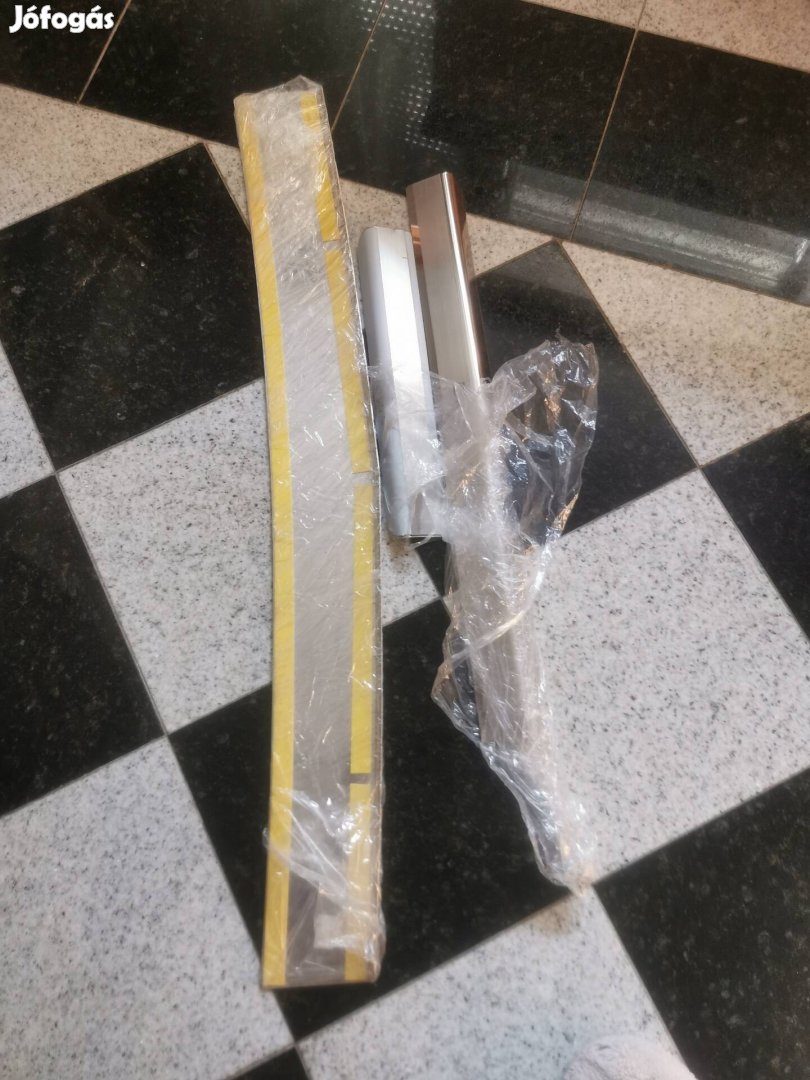 Inox küszöbvédő 4 db, Mercedes lökhárító védő, öntapadós, új