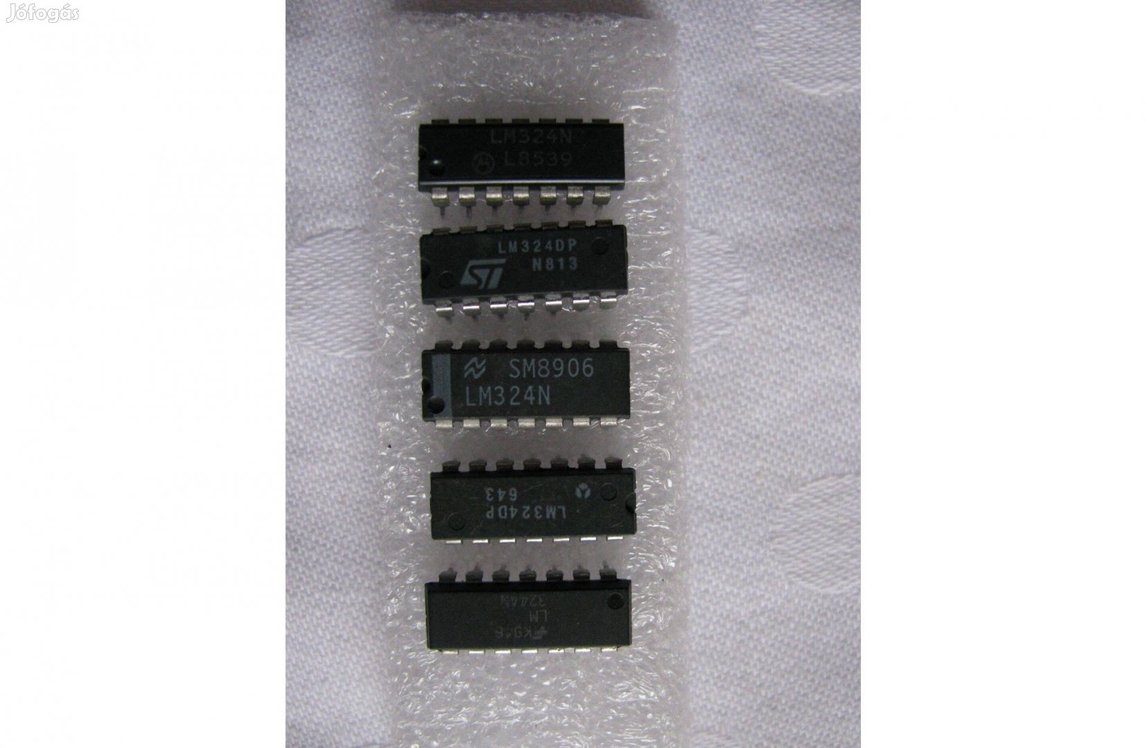 Integrált áramkör , LM324