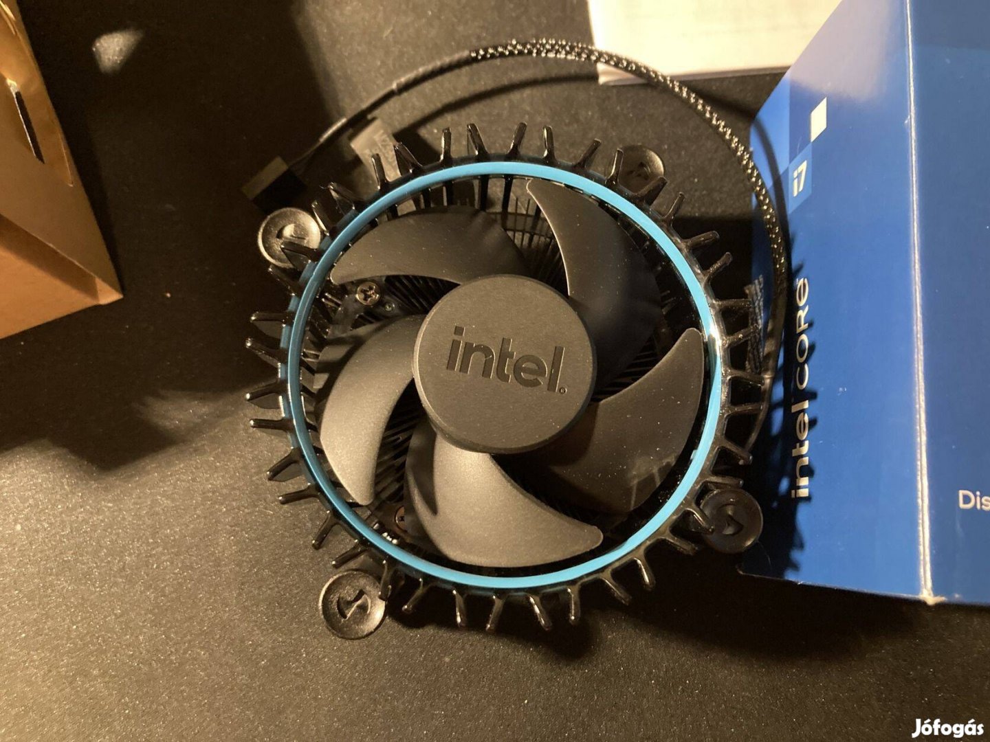 Intel CPU hűtő LGA1700 foglalathoz - Gyári dobozos