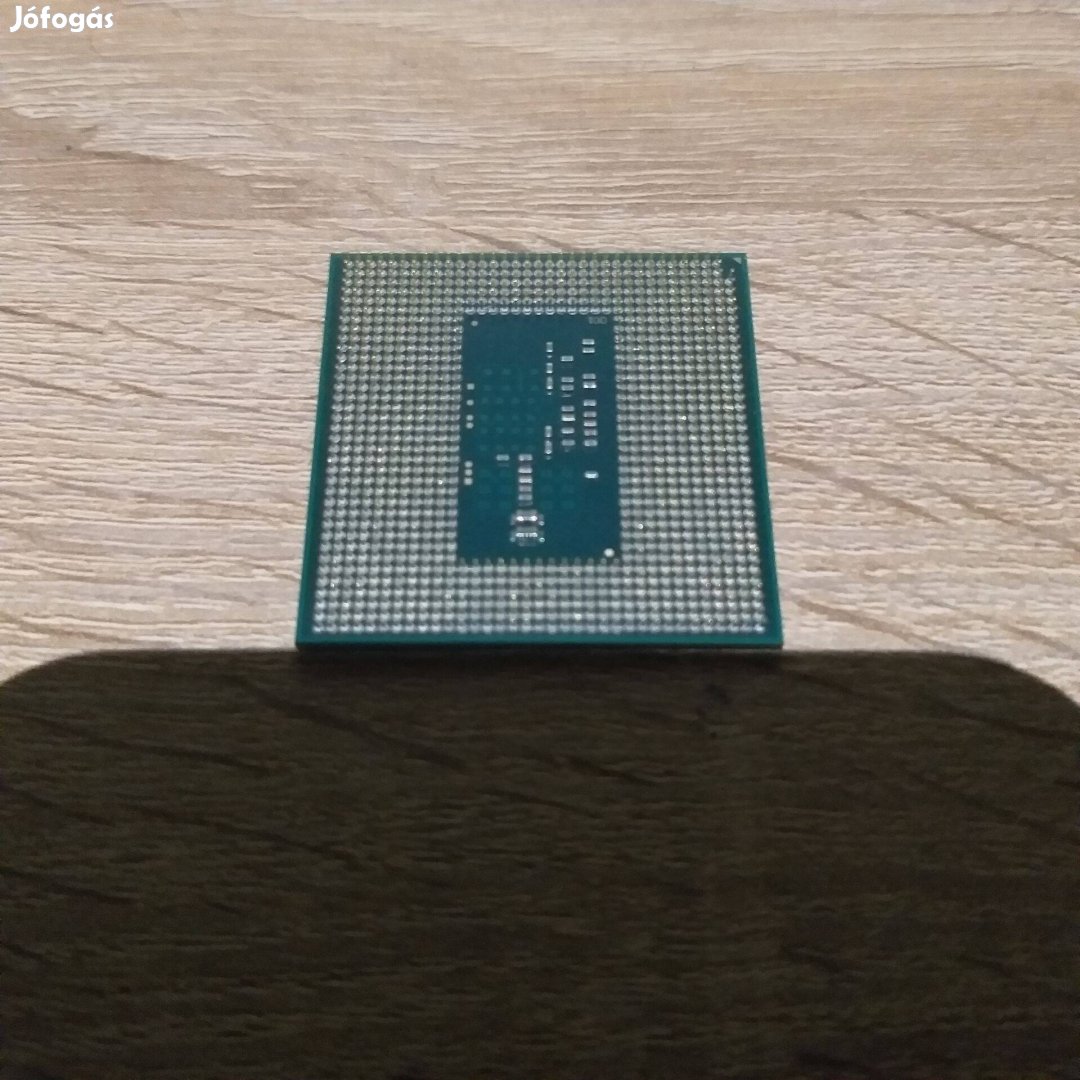 Intel Core i7-4600M (laptopba való)