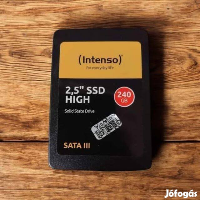 Intenso 2,5" SSD High 240GB Gyors és megbízható tárhely!