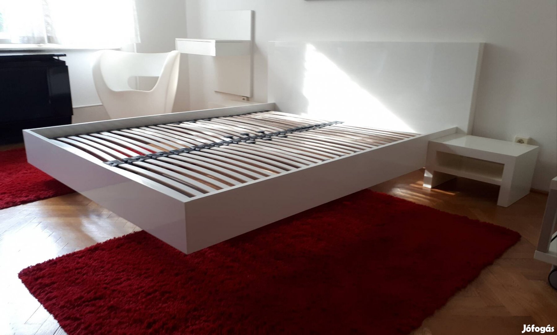 Interio Design Lebegő ágy 180x200