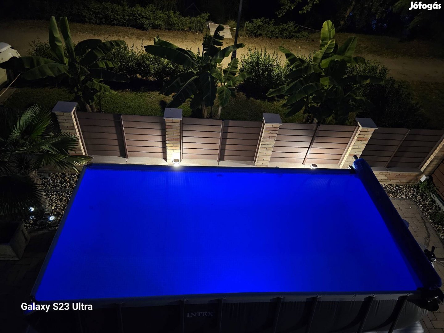 Intex 549x274x132 csővázas medence minden tartozékával.