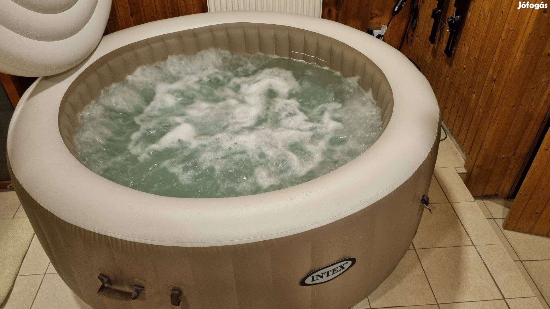 Intex felfújható wifis jacuzzi