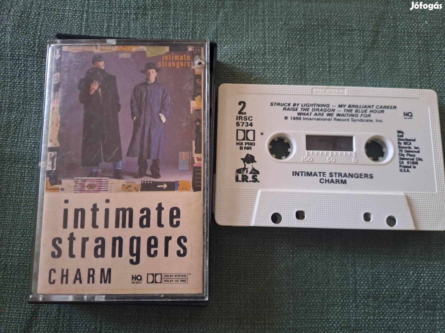 Intimate Strangers - Charm kazetta