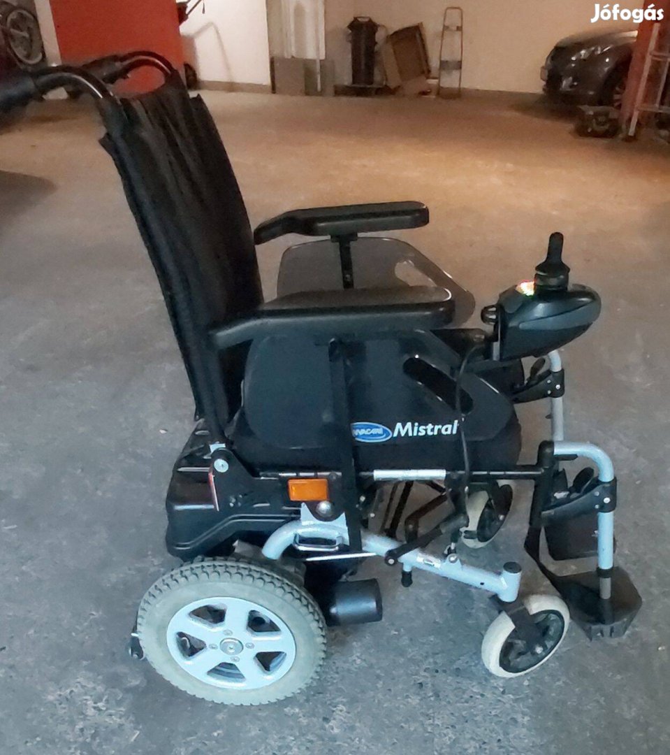Invacare Mistral 3 elektromos tolókocsi
