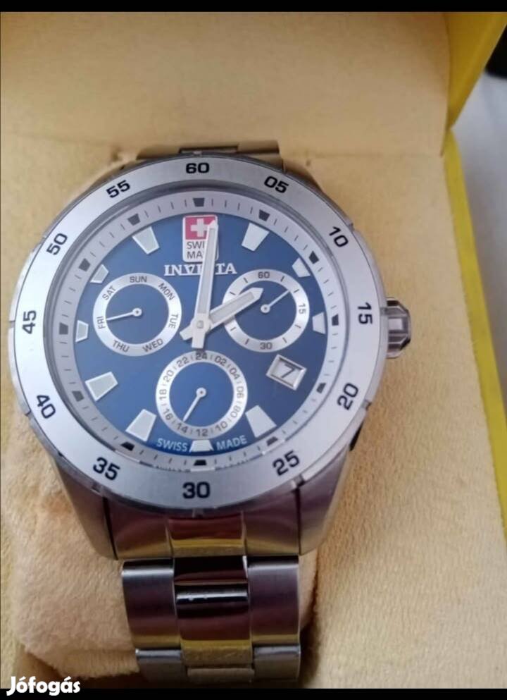 Invicta quartz 44 mm 