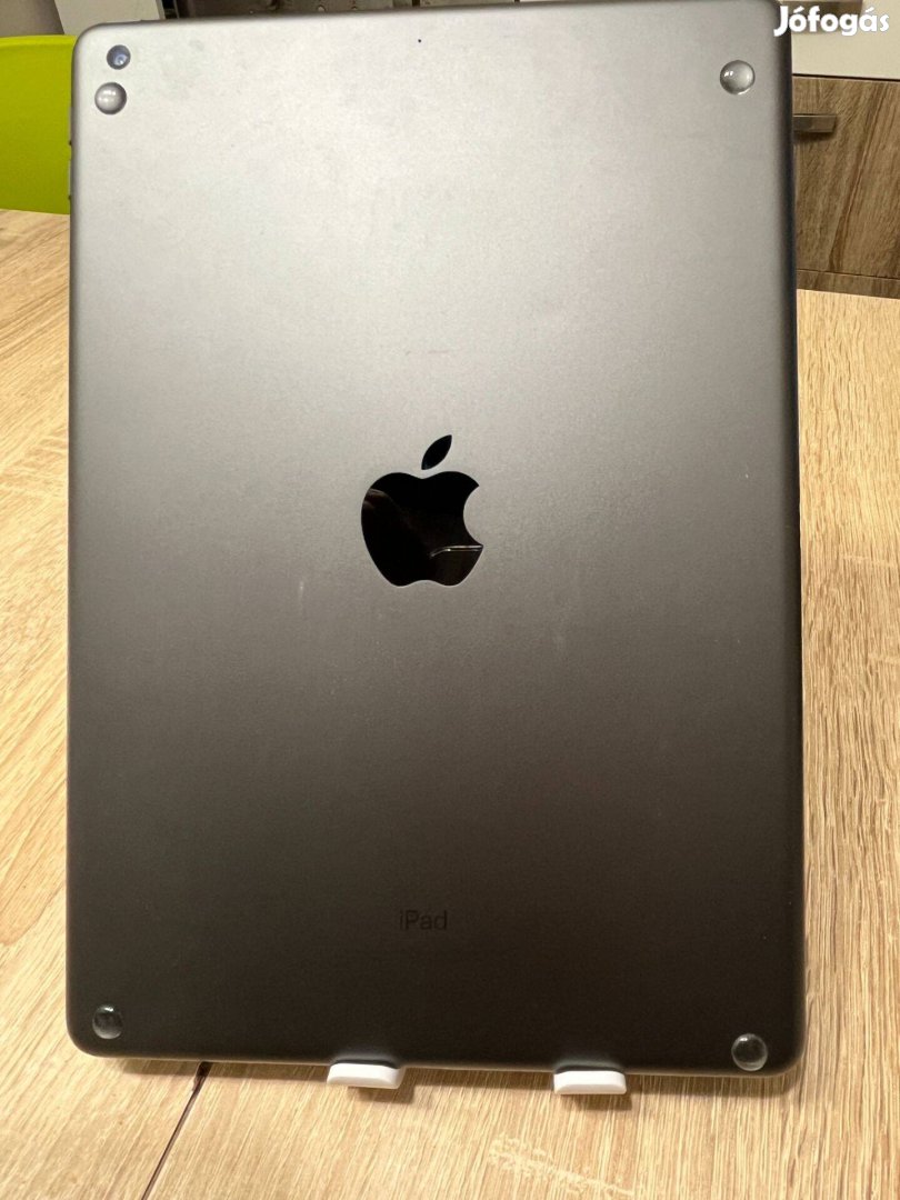 Ipad 8 32GB WIFI , Megkimélt Állapotban, Üzletből, Garancia