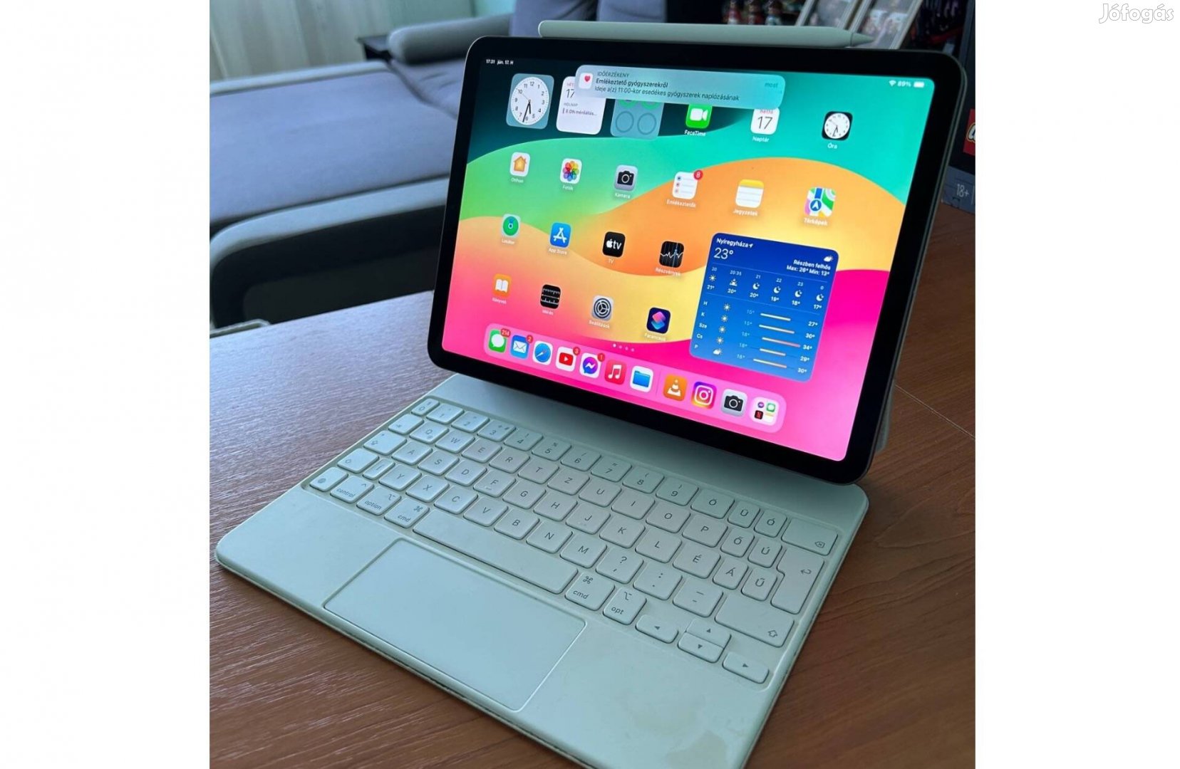 Ipad Air 256 GB Magic Keyboard billentyűzetes tokkal és apple pencille