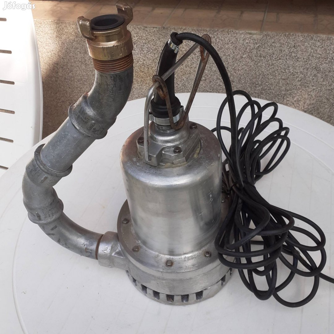 Ipari búvárszivattyú ( 250 liter/perc)