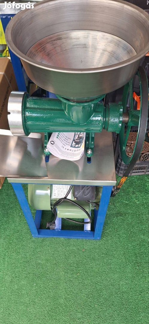 Ipari húsdaráló 32es