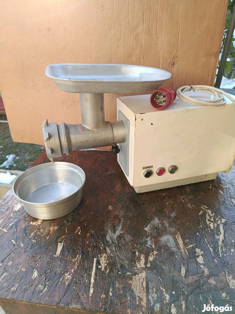 Ipari húsdaráló és szeletelő