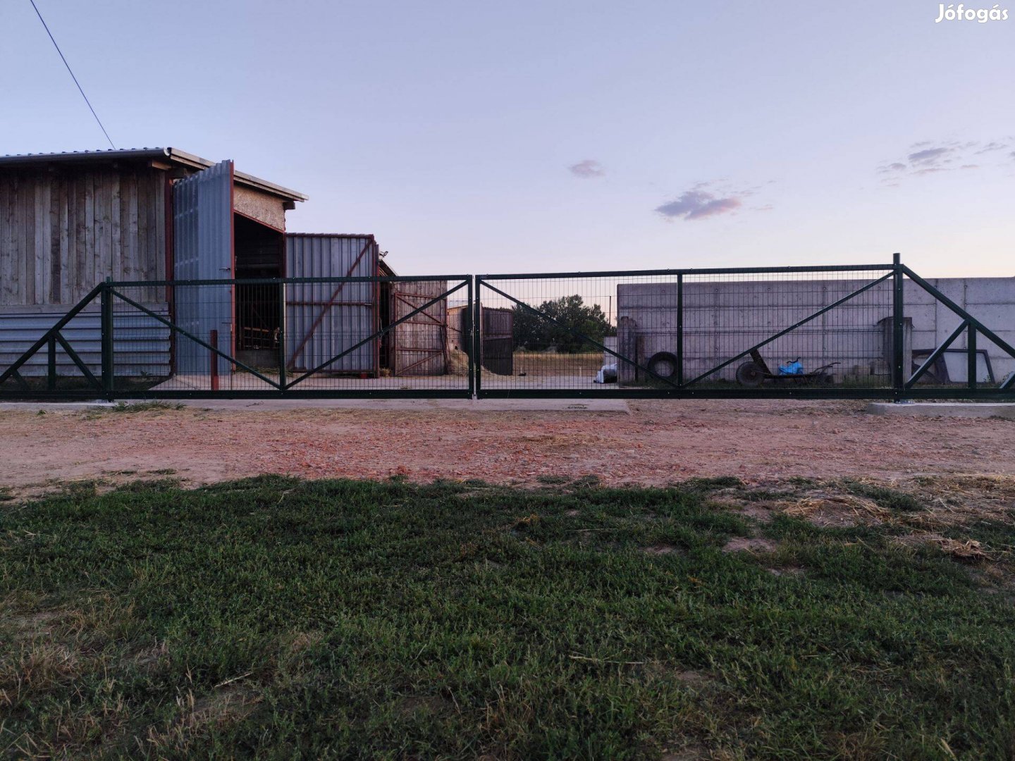 Ipari úszókapu. 10-12-14 méteres kapunyílásba