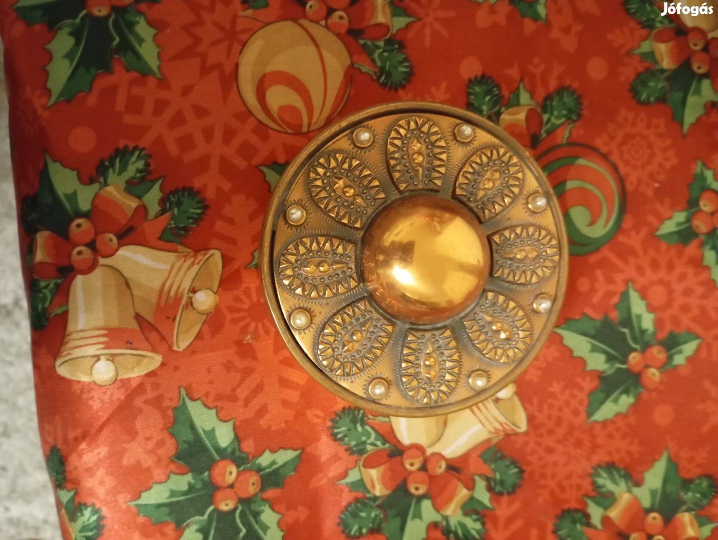 Iparművészeti ékszer doboz