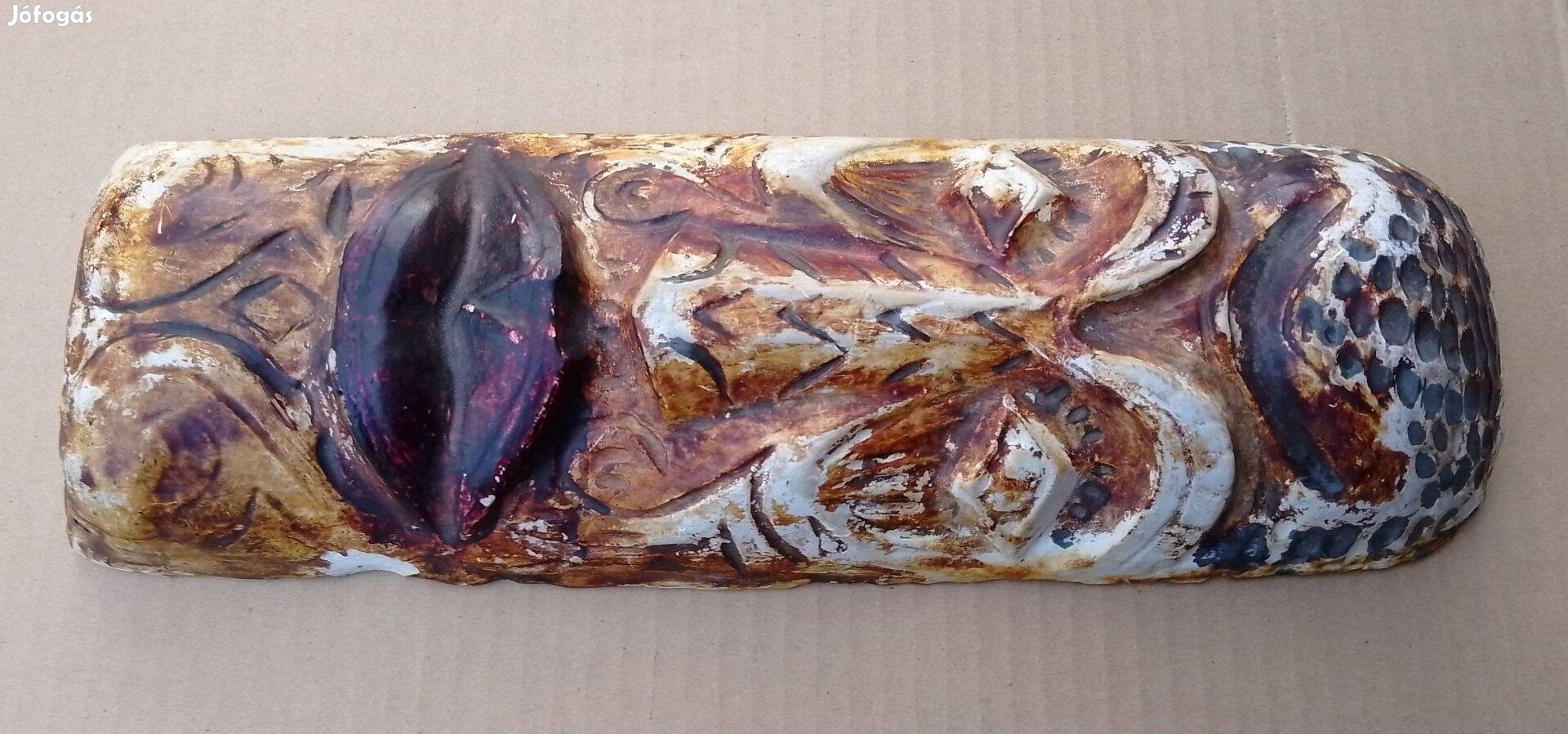 Iparművészeti kerámia falidísz