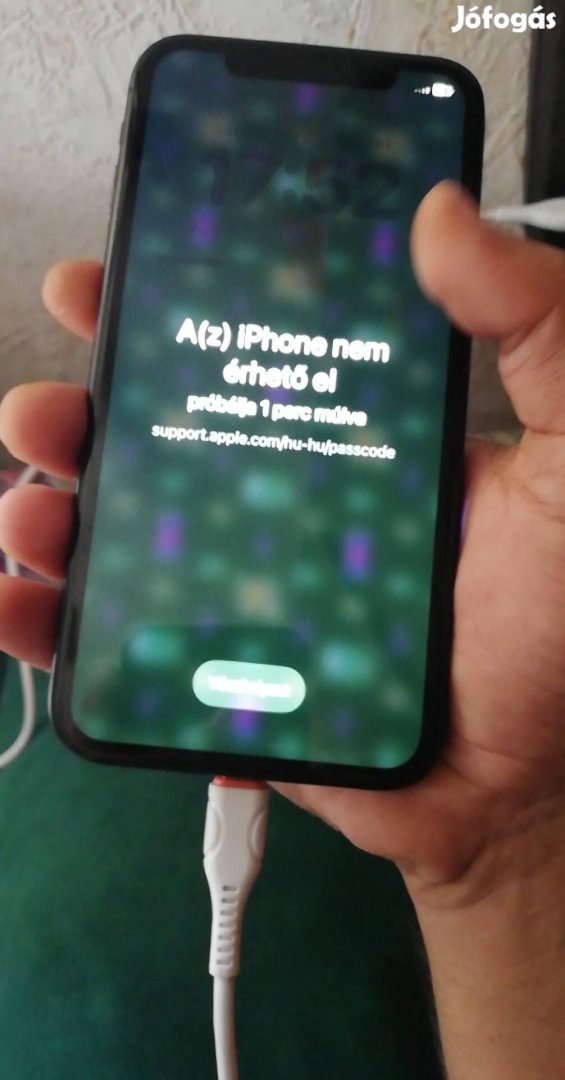 Iphone 11+ sok alkatrész!! 