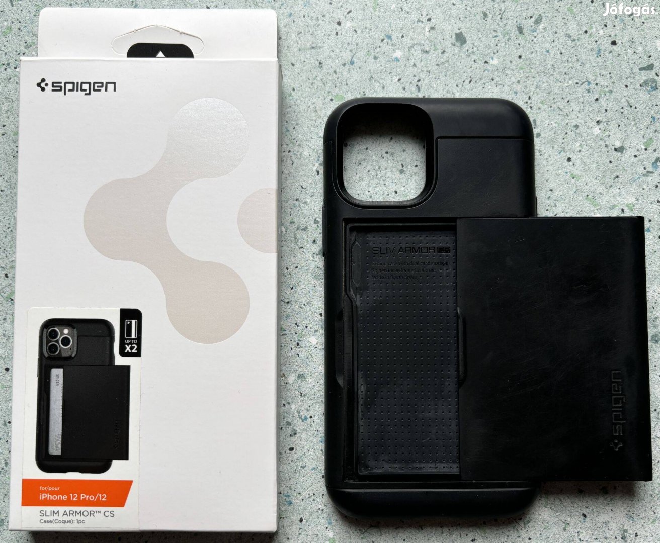 Iphone 12 / 12 Pro Spigen armor tok