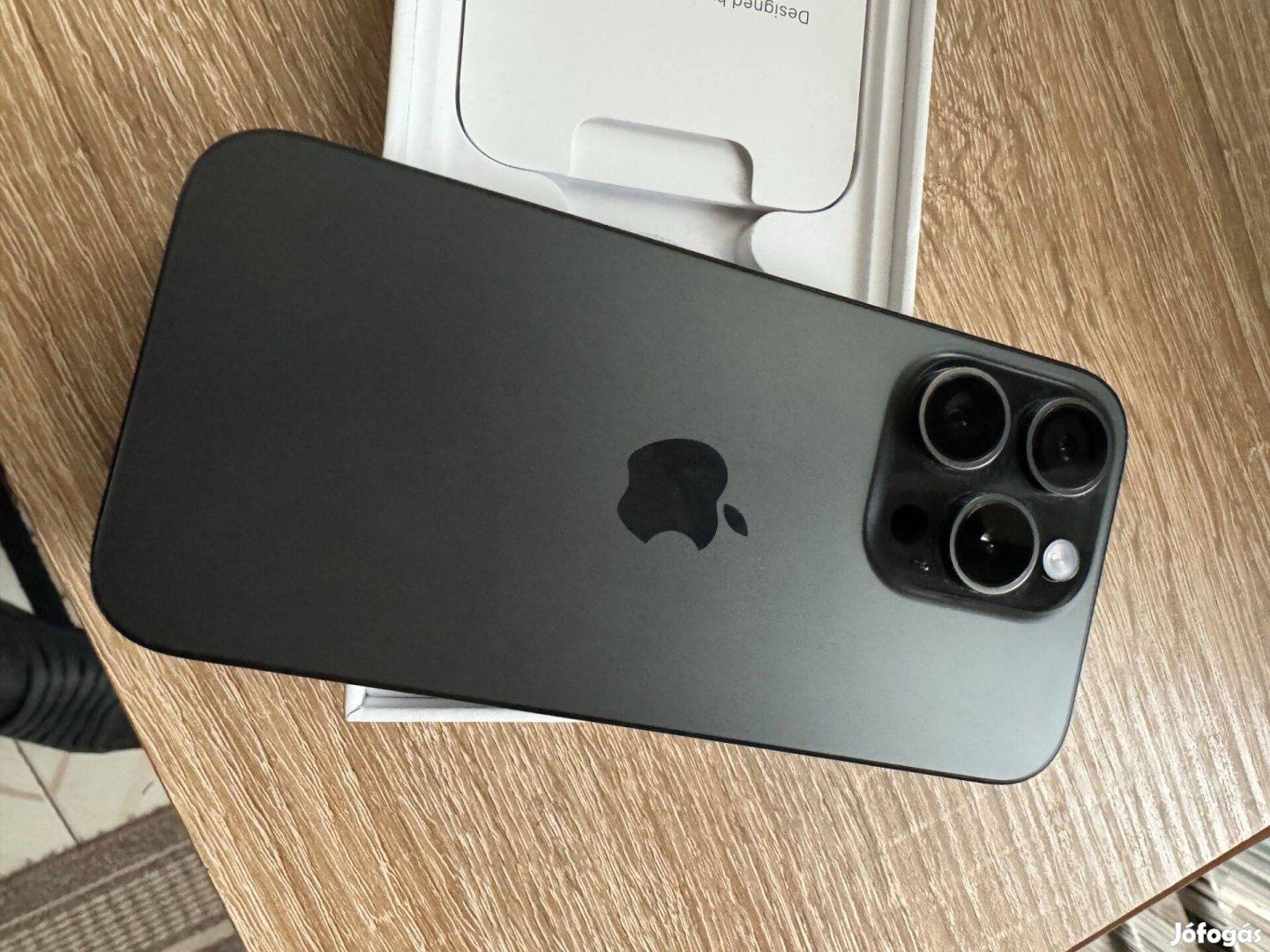Iphone 15 Pro 256GB fekete - szép állapot - Csere is lehet