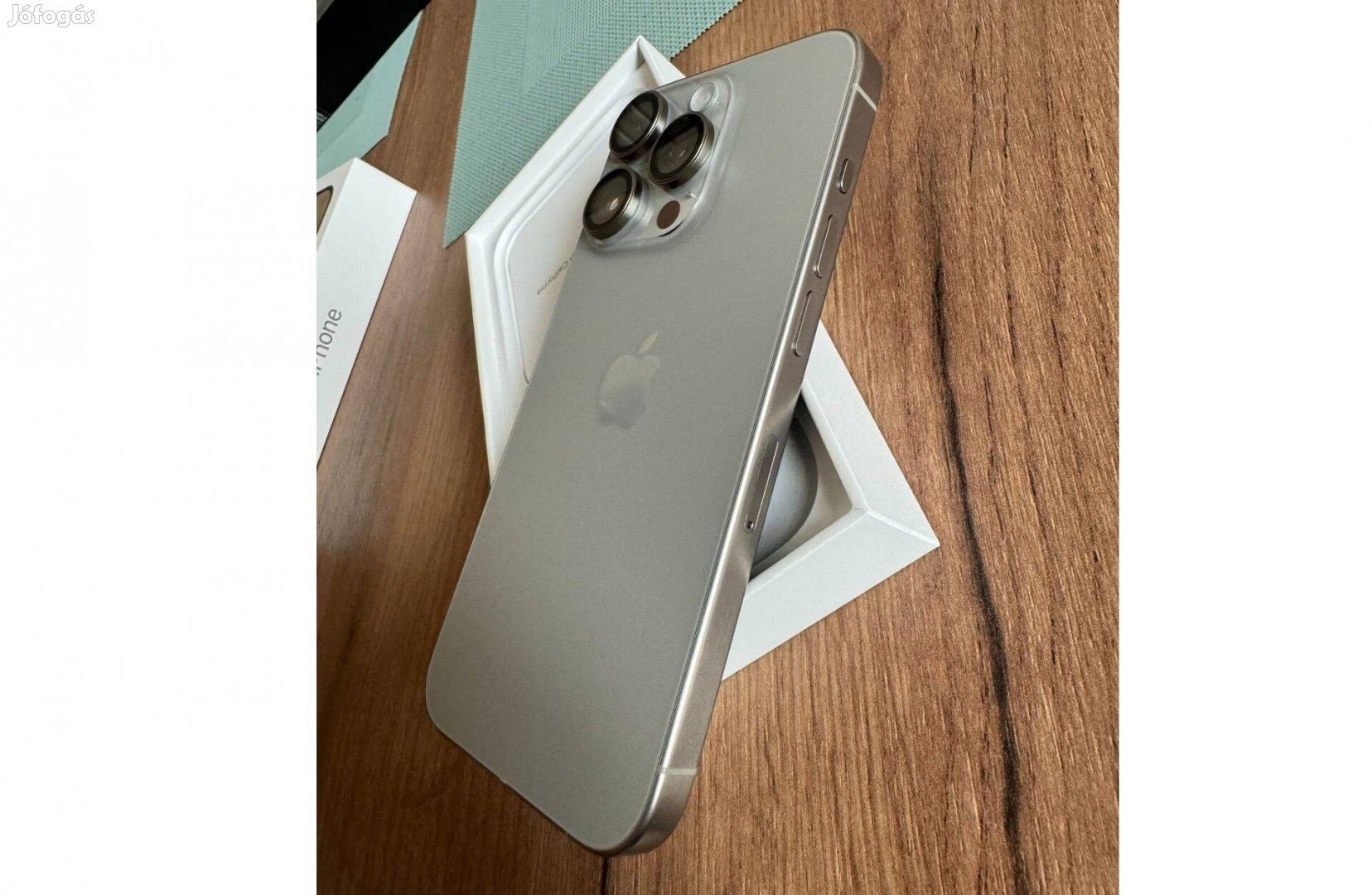 Iphone 15 Pro Max 256GB - gyönyörű - natur titán - Csere is érdekel