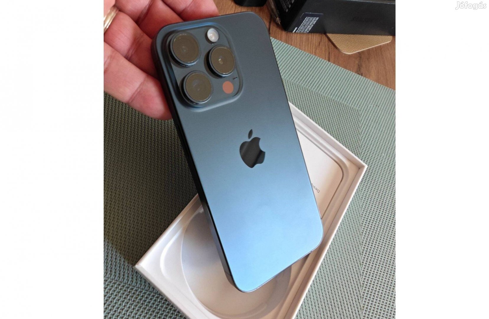 Iphone 15 Pro Titan Blue - szép megkímélt - Csere is érdekel