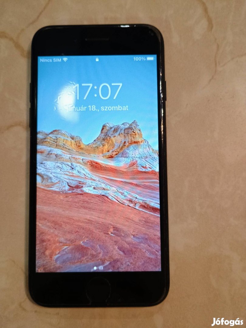 Iphone 7-es mobiltelefon