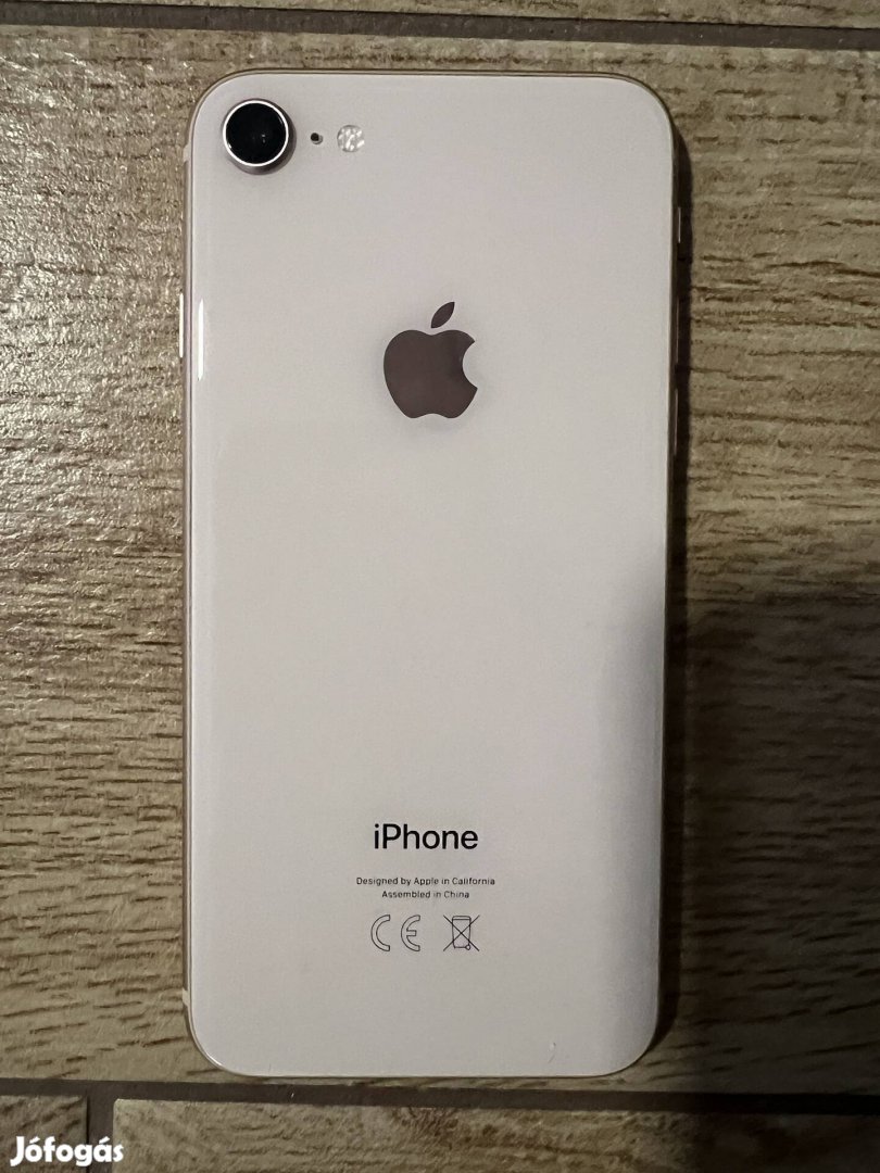 Iphone 8 64 GB Rosegold üvegfóliával