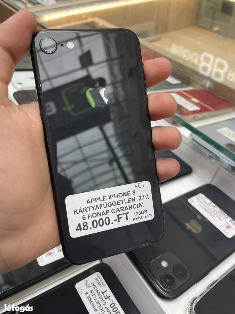 Iphone 8 (12 hónap jótállással)
