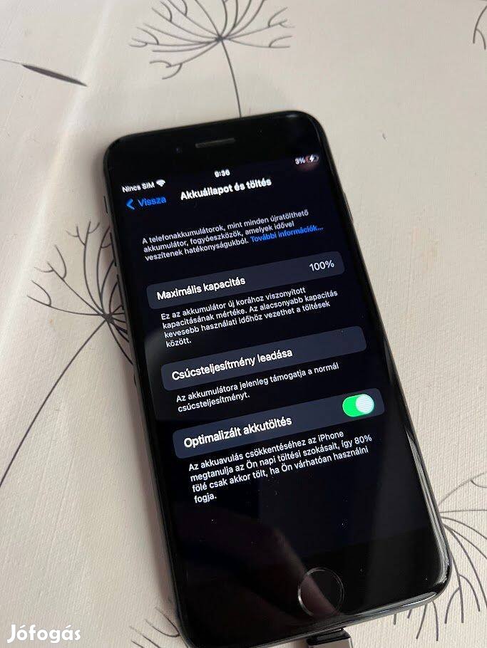 Iphone 8 - 64GB 100% akku - újszerű állapot