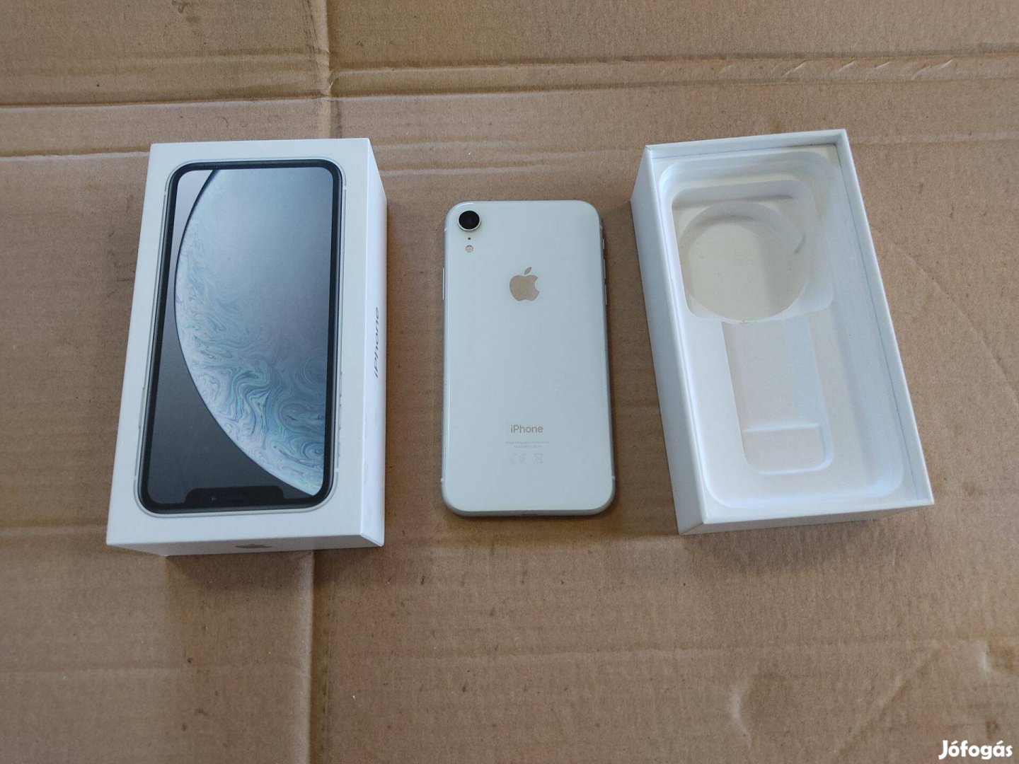 Iphone XR 64 GB Fehér telefon eladó