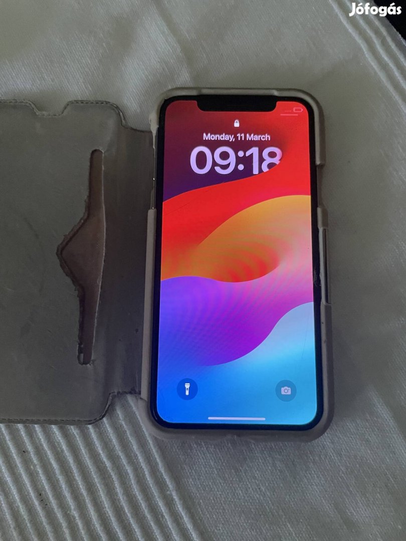 Iphone XS 256gb fehér ezüst tokkal edzett üveg fóliával