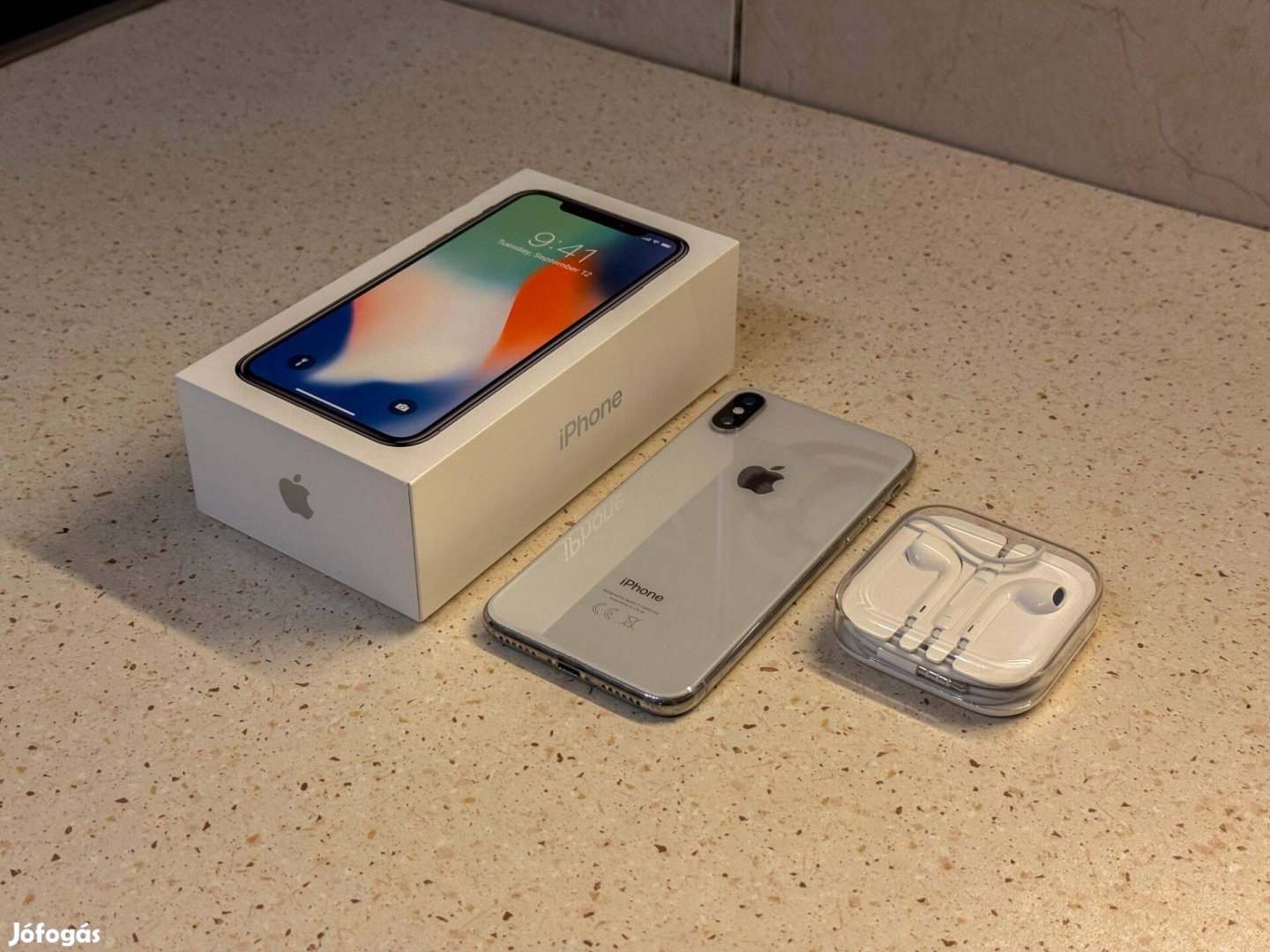 Iphone X 64gb kártyafüggetlen, megkímélt