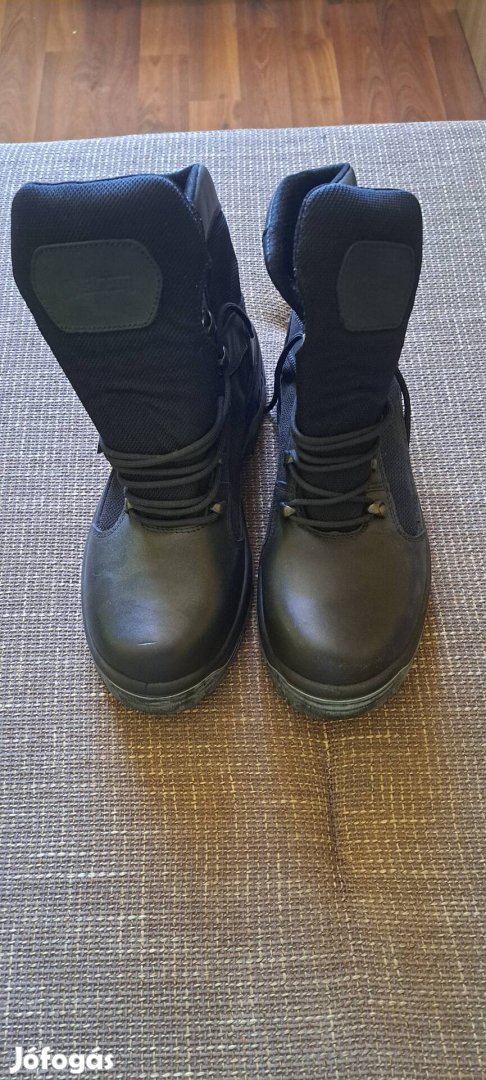 Ipoly Rendőrségi bakancs Nem használt 44-es