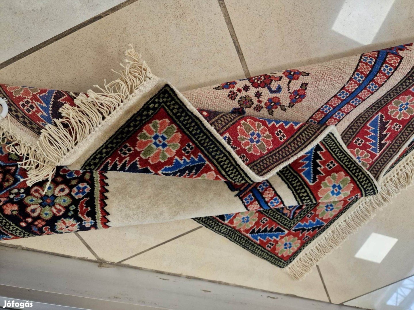 Iráni 61x111 cm kézi csomózású gyapjú perzsa szőnyeg BFZ_313