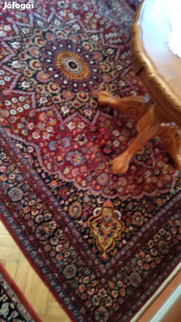 Iráni szőnyeg 150 x 240 cm