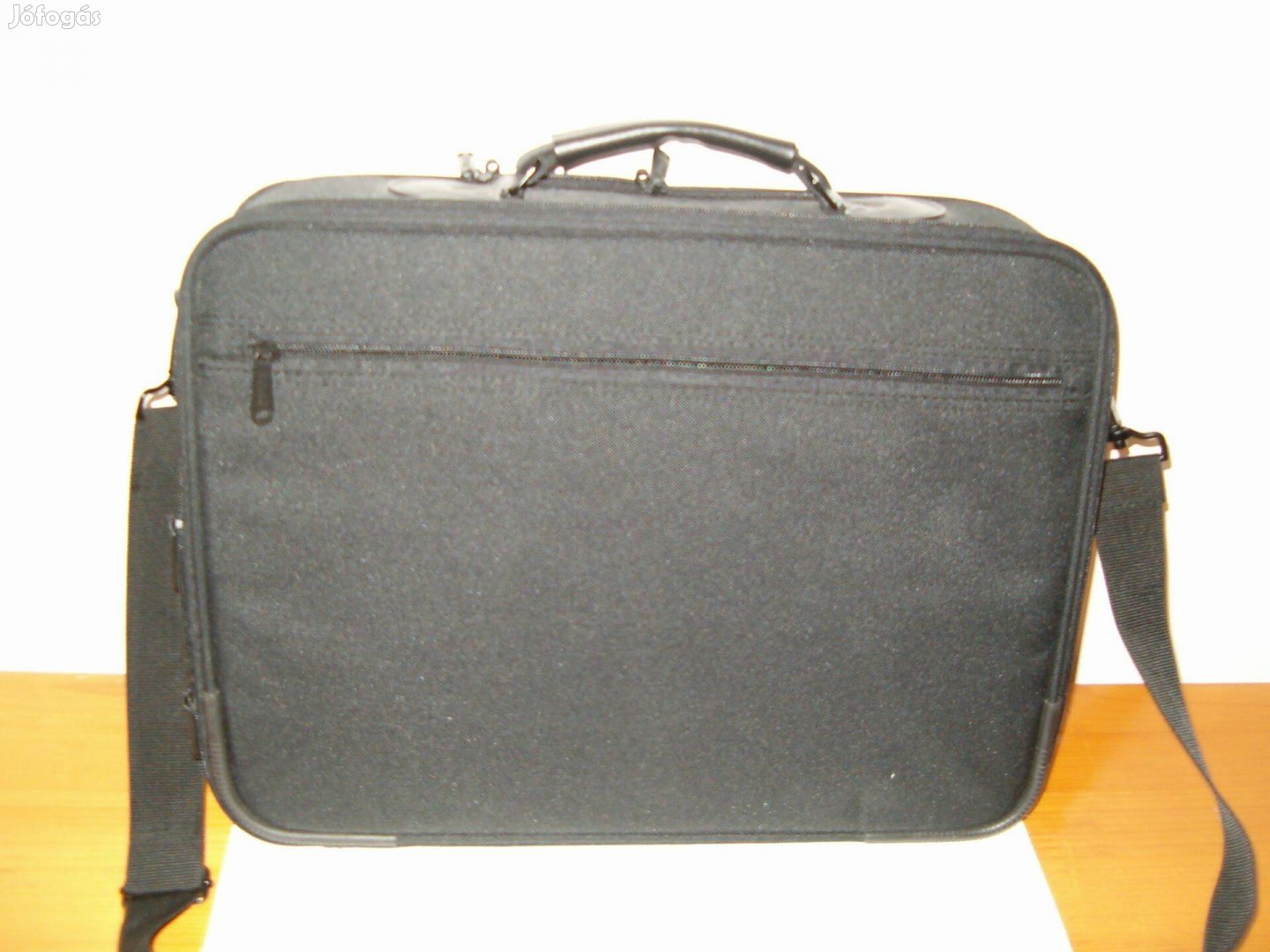 Irattartó táska - laptop táska