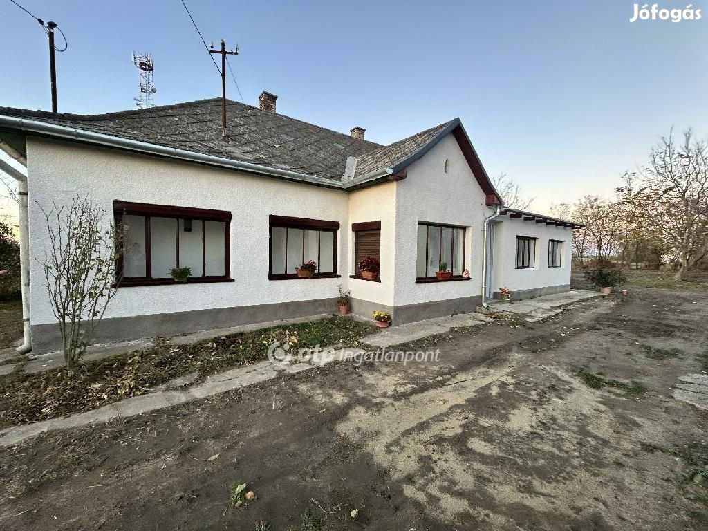 Iregszemcsei eladó 76 nm-es ház