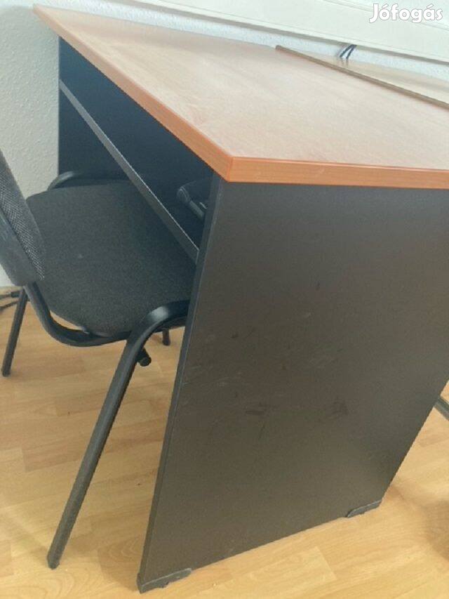 Íróasztal 3 db