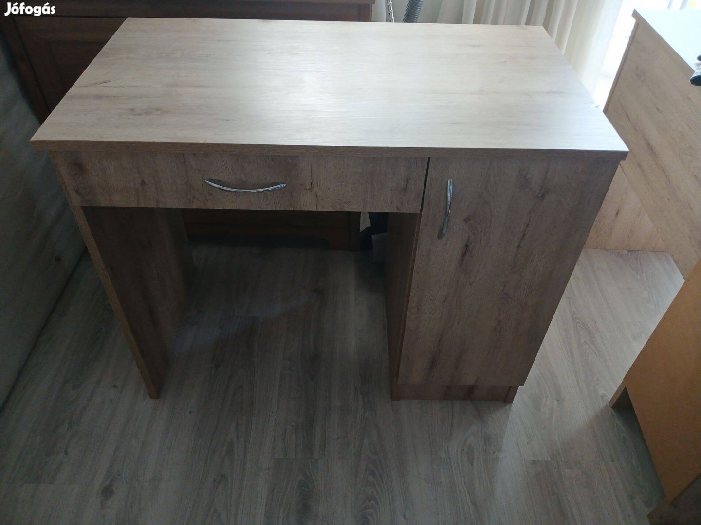 Íróasztal 90*50cm