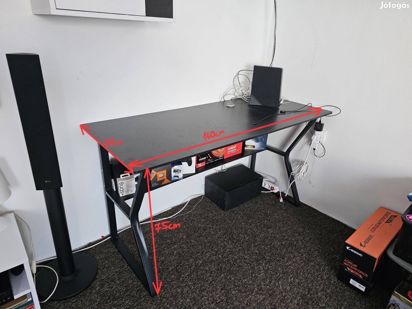 Íróasztal / számítógép asztal 