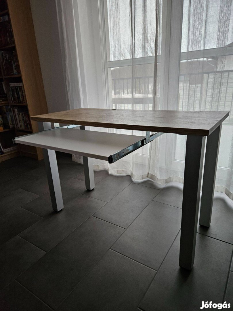 Íróasztal eladó