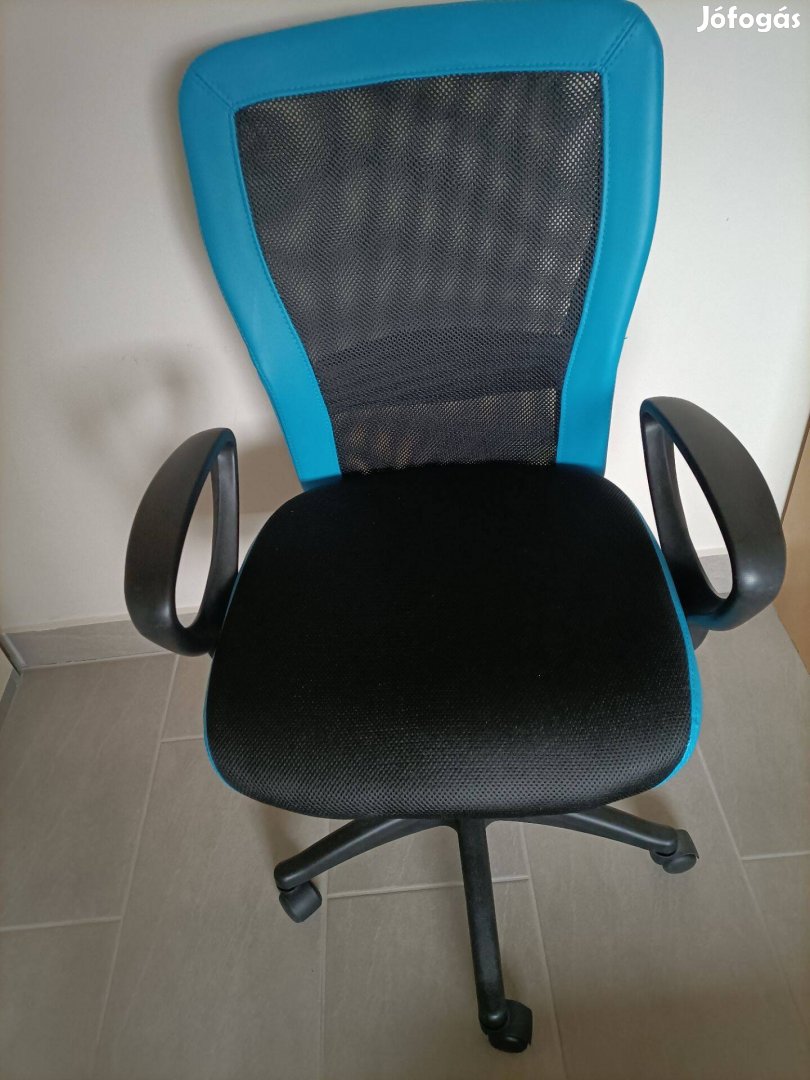 Iroasztal forgo szék