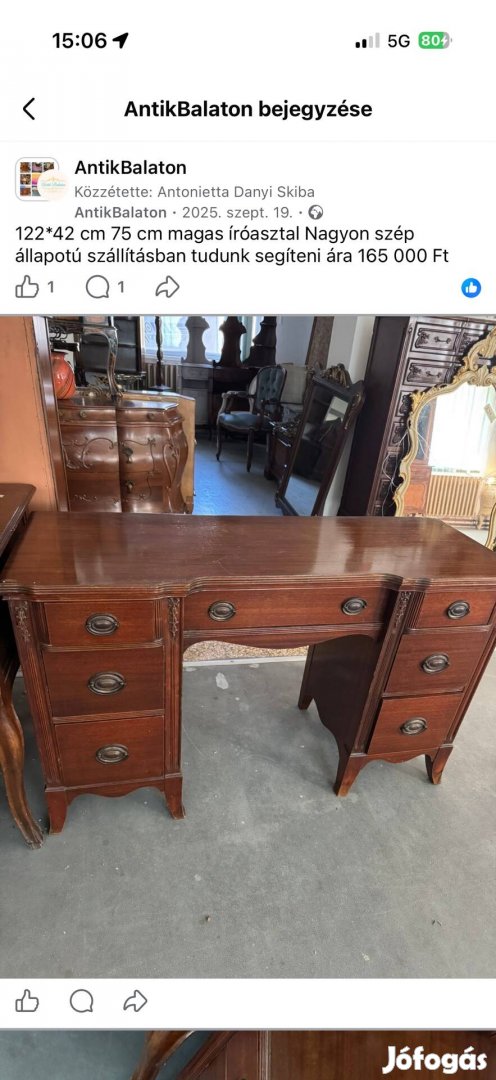 Íróasztal klasszikus fából