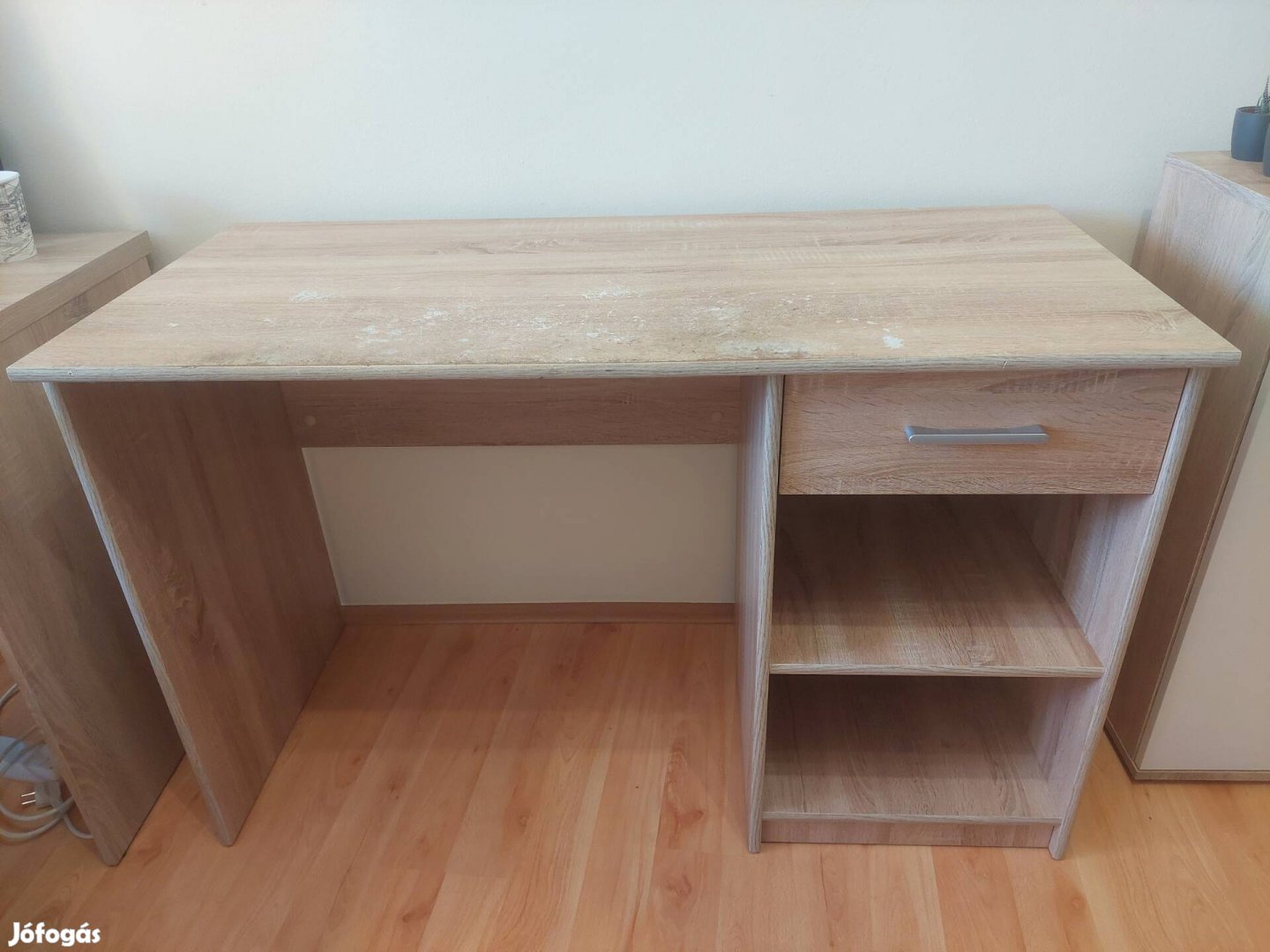 Íróasztal sonoma tölgy 120 cm