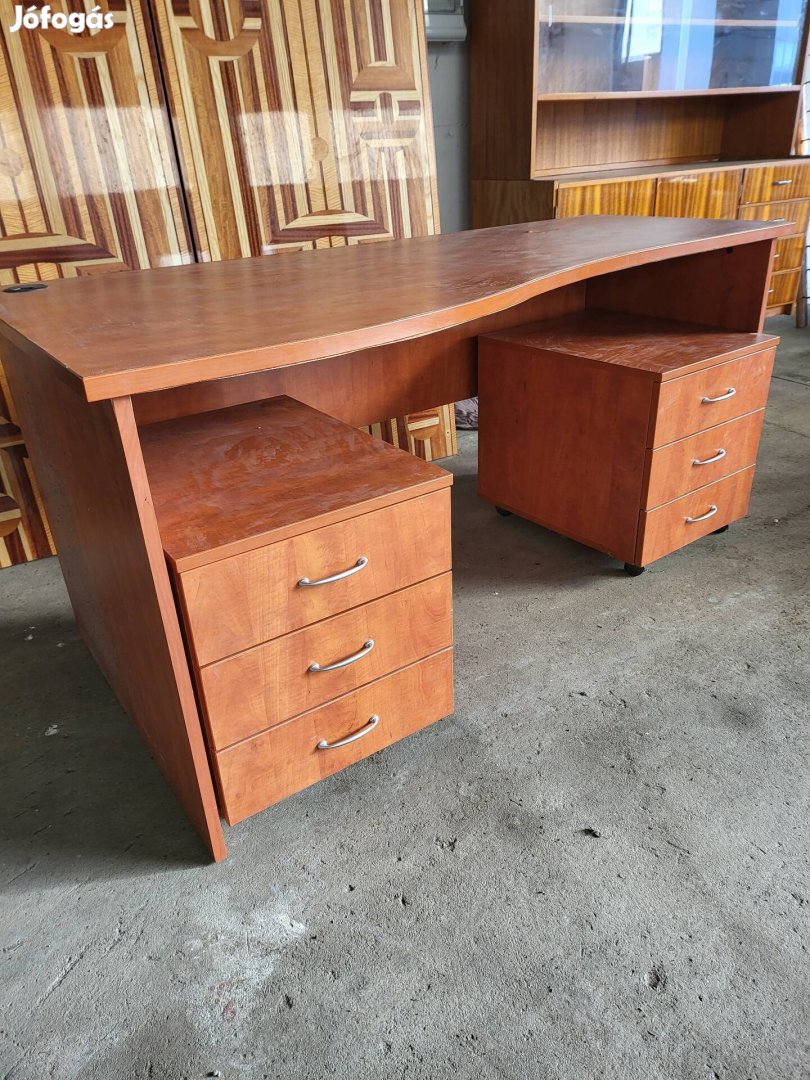 Íróasztal szép állapotban gurulós irodaszéf 2