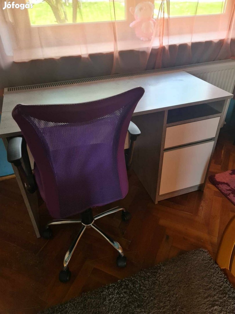 Irodai asztal, és szék 